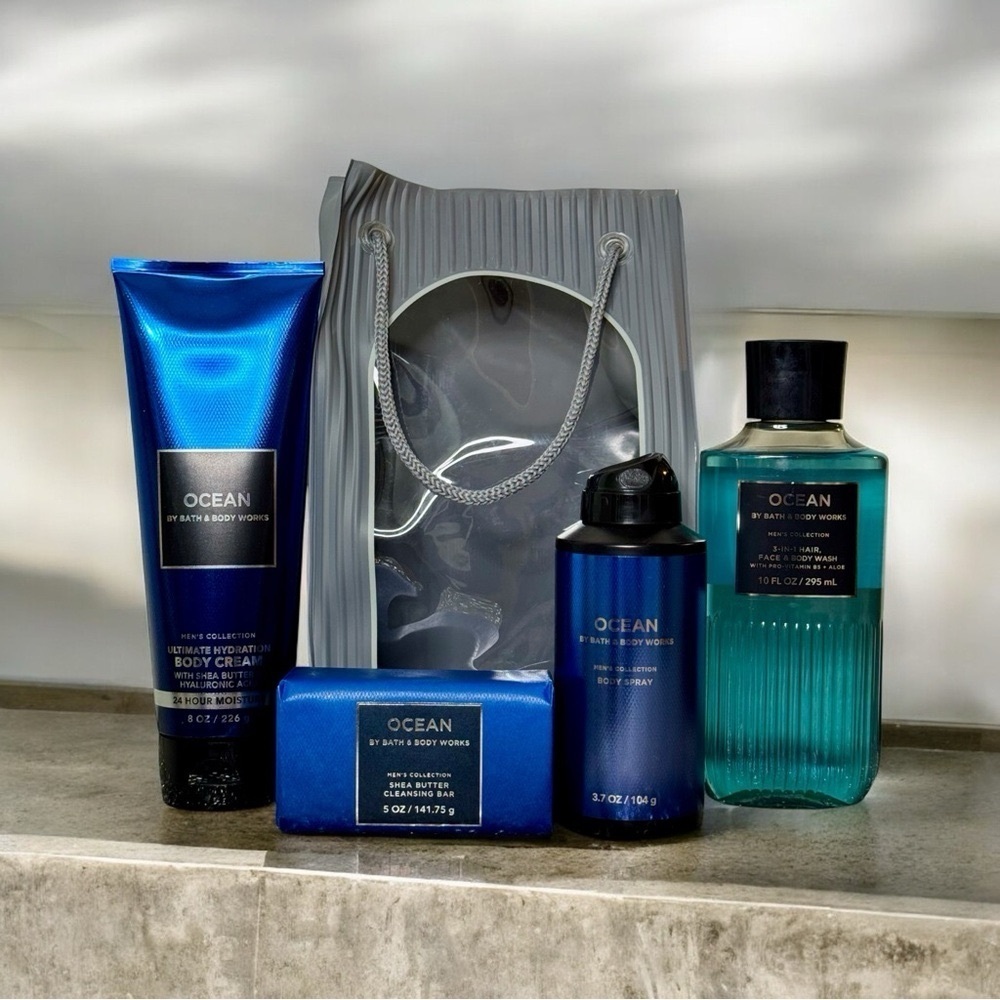 Bath and Body Works Mens Ocean Body Care 4 Piece Gift Set with Gift Bag NWT